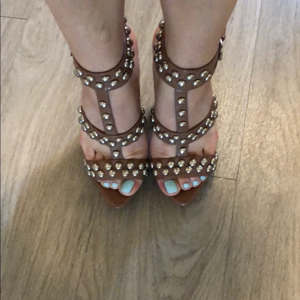 Taupe gladiator studded heels - Picture 4 of 7